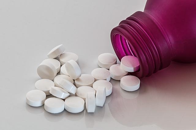Prescriptions rise and average cost falls, figures show
